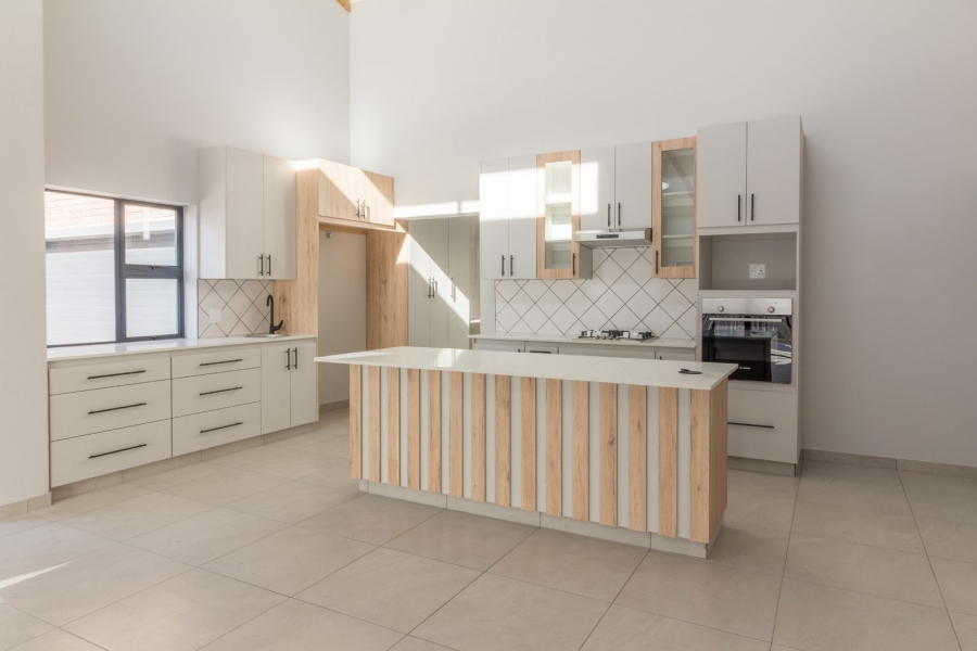 3 Bedroom Property for Sale in Fraaiuitsig Western Cape